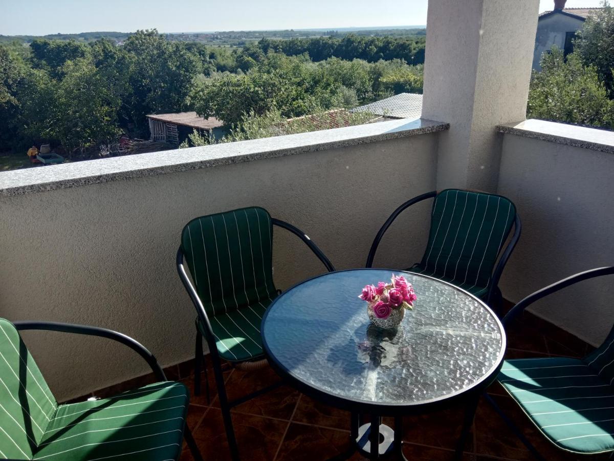 Apartment Alina ウマグ エクステリア 写真